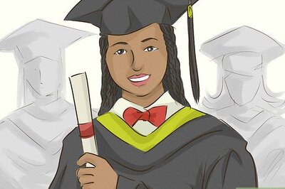 How to Work As an Insurance Broker