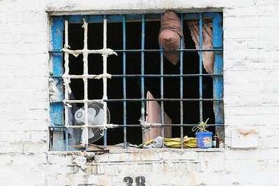 Vouchers at $72-per-day buy detainees in Ukraine bigger, better cells