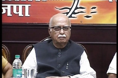 Yashwant is ‘right candidate’ to be Jharkhand CM: LK Advani