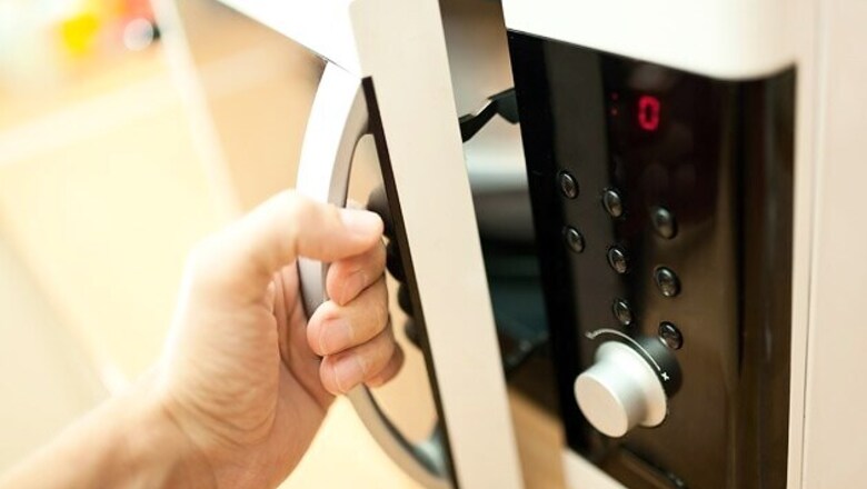 From tear-free onion chopping to easy peeling and juicing: Simple everyday microwave hacks