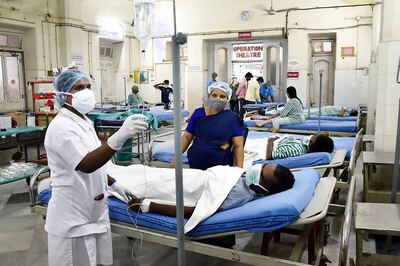 News18 Evening Digest: Govt Says No Change in Schedule of Covishield Doses and Other Top Stories