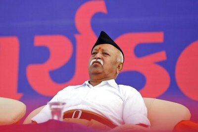 Amid growing agitation for Patel quota in Gujarat, RSS chief Mohan Bhagwat says reservation policy should be reviewed