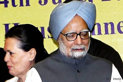 Govt did not pay for Sonia's foreign visits: PMO