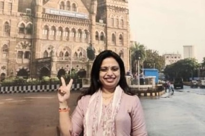 Maharashtra: Shiv Sena Spokesperson Sheetal Mhatre Joins Eknath Shinde Camp