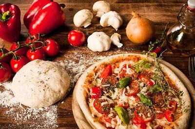 UK: Husband-wife duo serve pizza, 'daiquiri' made out of child's placenta to friends