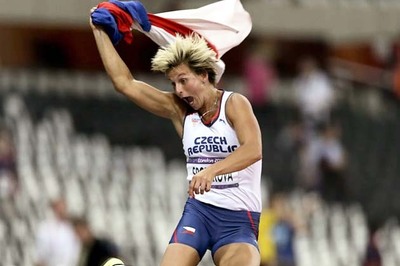 Barbora Spotakova defends javelin Olympic gold