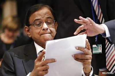 Chidambaram calls for 'calibrated risks' from RBI