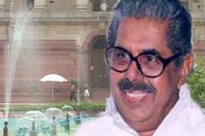 Vayalar Ravi hospitalised in Liberia after accident