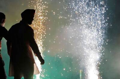 2-Hour Window or Blanket Ban: Check If Bursting Firecrackers This Diwali Is Permitted in Your State