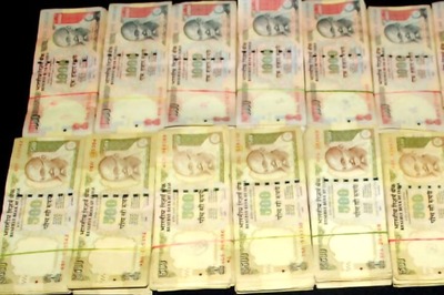 Three in Maharashtra Held with Demonetised Notes of Rs 1.23 Crore Face Value