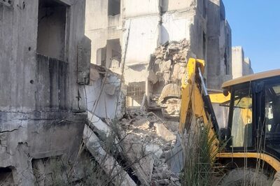 Building Collapses in Delhi's Bawana Area, 9-year-old Girl Among Four Killed; More People Feared Trapped