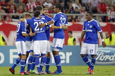 Schalke beat Olympiakos, Malaga overcome Zenit