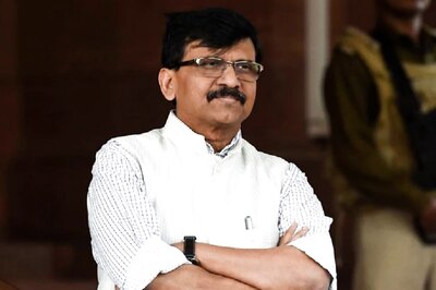 Shiv Sena MP Sanjay Raut Says KCR Has Ability to 'Lead' After Maha CM, T'gana Counterpart Meet