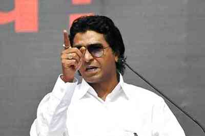 Raj Thackeray gets Sena backing, dragged to court