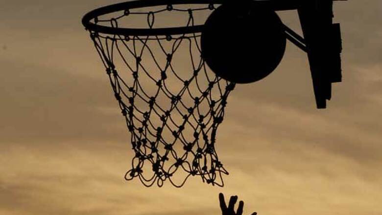 Indian basketball team goes down fighting to Asian champions Iran
