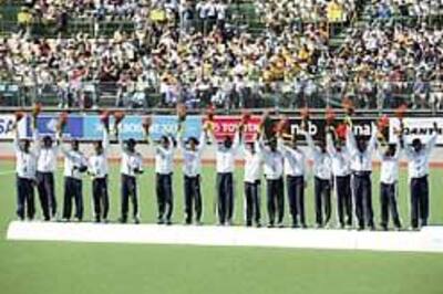 Indian eves lose gold to Australia