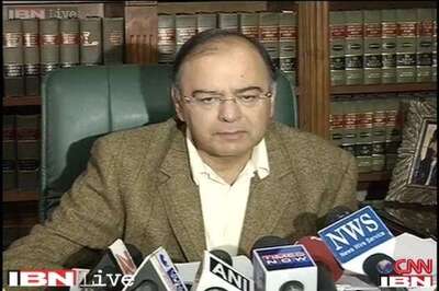 Congress, Gandhi family used Manmohan as 'puppet': Jaitley