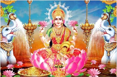 Kojagari Laxmi Puja 2020: Know the Date, Significance and Puja Vidhi of This Day