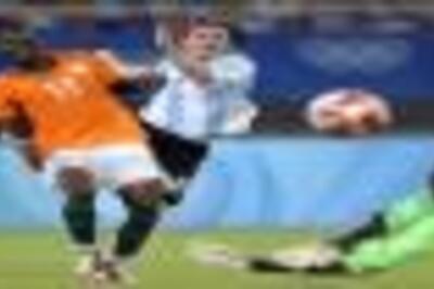 Messi scores in Argentina victory