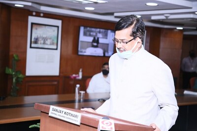 Eminent Banker Suresh N Patel Takes Oath as Vigilance Commissioner