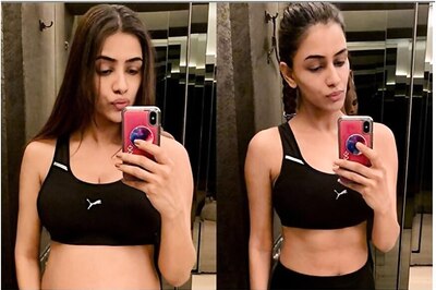 TV Actress Smriti Khanna Debunks Myth of Getting Flat Abs 6 Days After Delivery