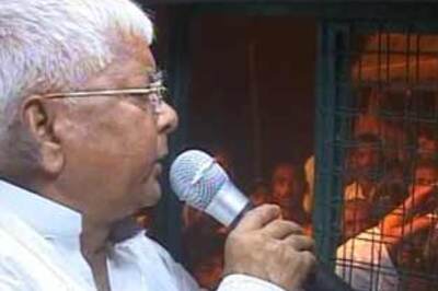 Lalu's copter lands him in trouble, arrested and let off