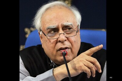 India is opposed to any control on Internet: Kapil Sibal