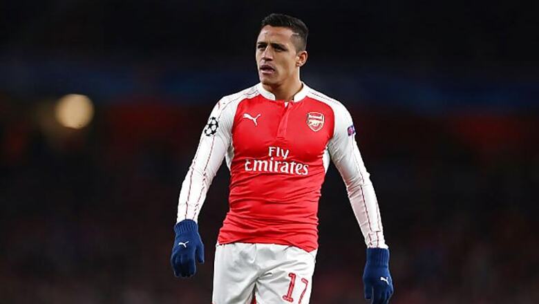 Arsene Wenger gives Sanchez 'slight chance' for Man City clash
