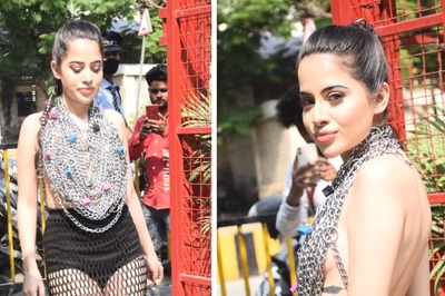 Urfi Javed Faces Trolls Again As She Wears Chains With Netted Skirt, Netizens Ask 'Kapde Khatam Ho Gaye?'