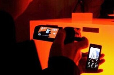 Sony Ericsson unveils first Android model