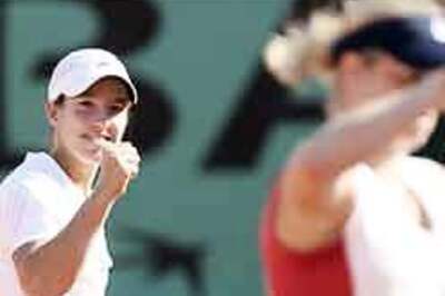 Henin-Hardenne reaches French final