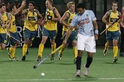 India crash to 2-5 defeat against Australia