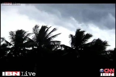 Heavy rains in West Bengal, Odisha as cyclone Komen nears
