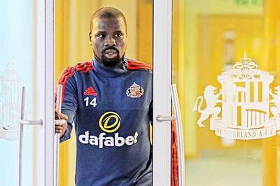 Emmanuel Eboue signs with Sunderland until end of season
