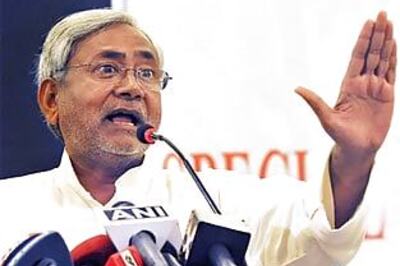 Suspected Maoists send SMS, threaten to kill Nitish