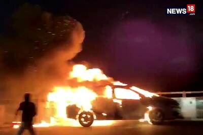 VHP Official's Car Set on Fire by Unidentified Persons in UP's Muzaffarnagar, Probe on