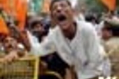 In Pics: Traders tirade in Delhi
