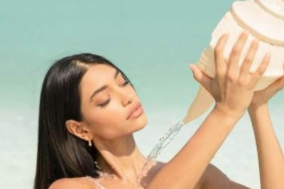 Alanna Panday Oozes Hotness in Latest Bikini Pictures