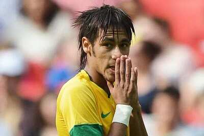 Neymar hints at new Santos deal