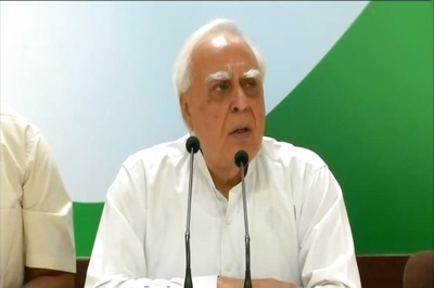 Day After Iconic Designer's Death, Kapil Sibal Calls Pakistan 'Karl Lagerfeld of Terror'