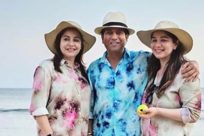 'When the Mother and Daughter Twinned...': Sachin Tendulkar Posts Photo with Sara and Anjali