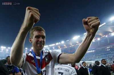 Per Mertesacker on standby for Arsenal's European qualifier
