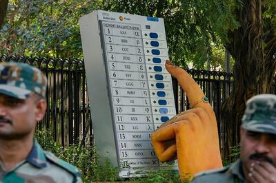 ECI Revises Protocol For Handling Of Symbol Loading Units After Supreme Court's Order