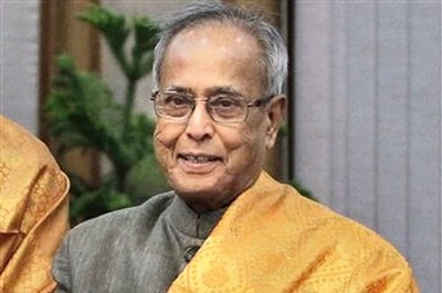 Pranab begins campaign, meets Karunanidhi