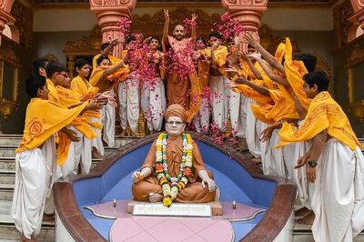 Guru Purnima 2019: Date, Time and Significance of Vyasa Purnima