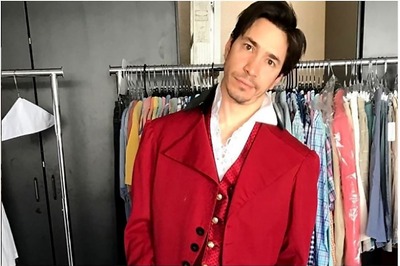 Actor Justin Long and His Brother Believe They Have Coronavirus But Not 'High-Risk' Enough to be Tested