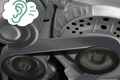 How to Tell if a Timing Belt Tensioner Is Bad