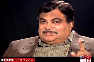 Congress slams Gadkari for defending BSY