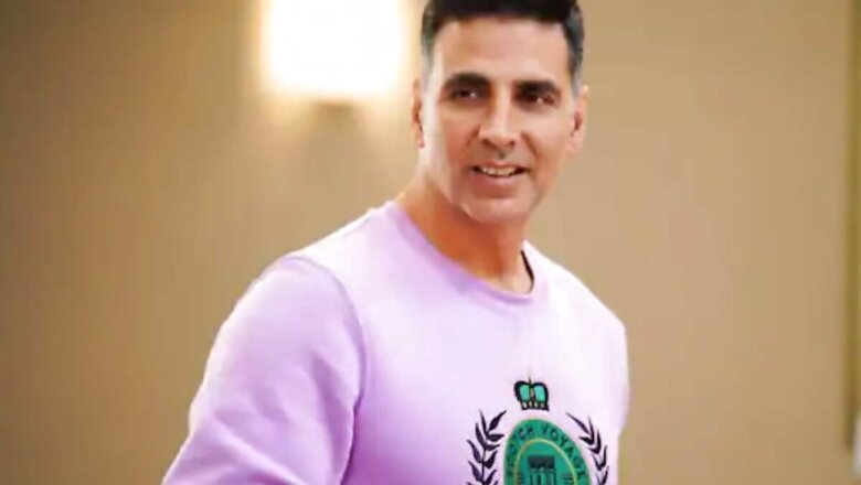 'I Hope This Makes You Smile,' Akshay Kumar Wishes Fan Who's Been Writing to Him For 20 Years on Birthday