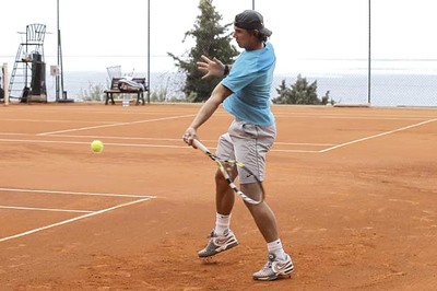 Nadal worried about knee ahead of clay season